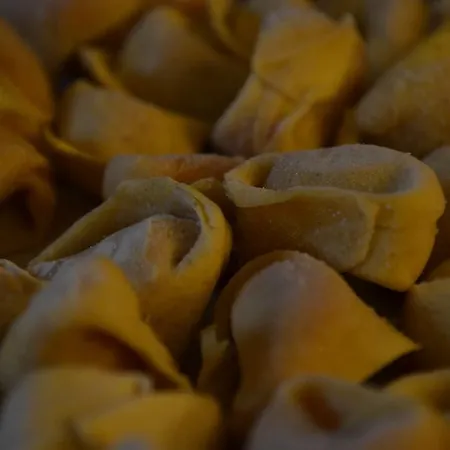 Agriturismo La Morla * Pollenzo