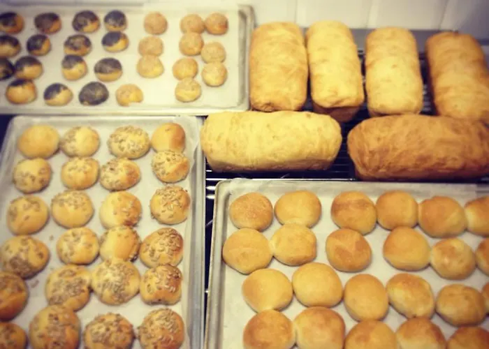 Agriturismo La Morla * Pollenzo